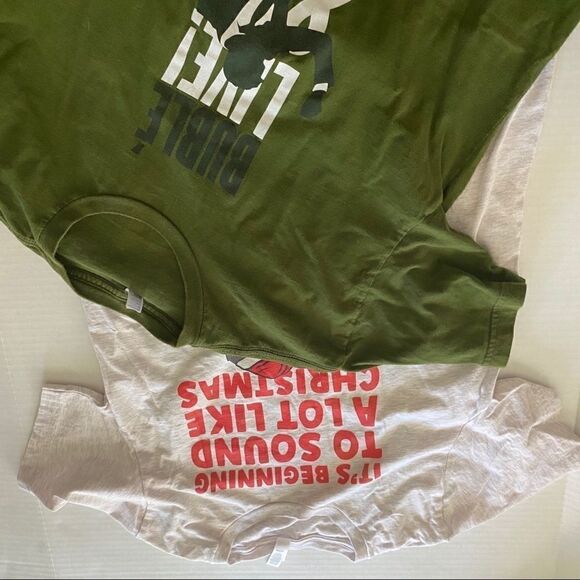 2 Michael Buble’ T-shirts. - Picture 16 of 16